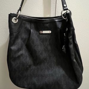 Authentic Michael Kors Hobo